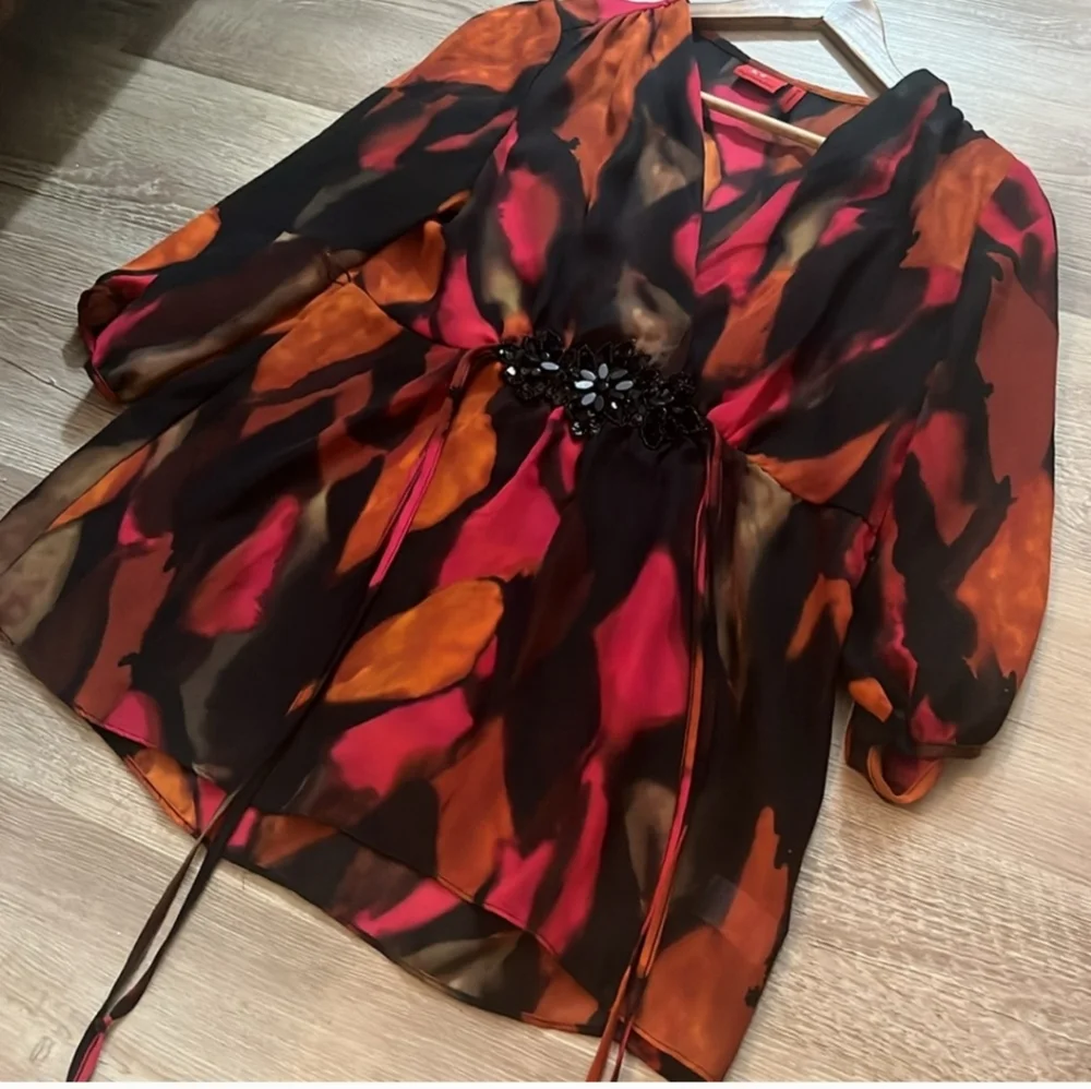 Blouse - Picture 2 of 4